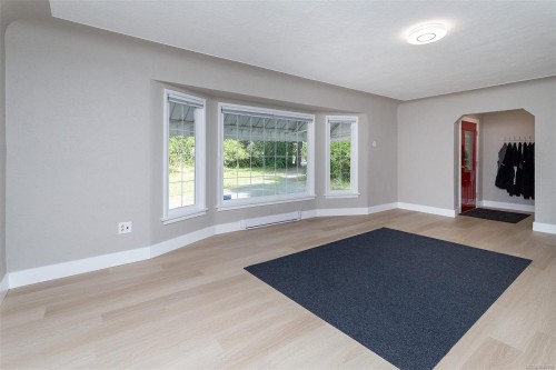 3056 Gibbins Rd, Duncan, BC 
