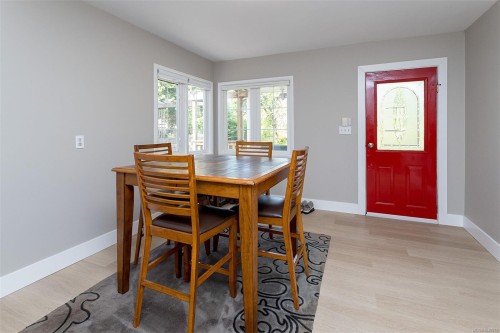 3056 Gibbins Rd, Duncan, BC 