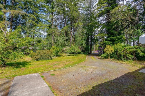 3056 Gibbins Rd, Duncan, BC 
