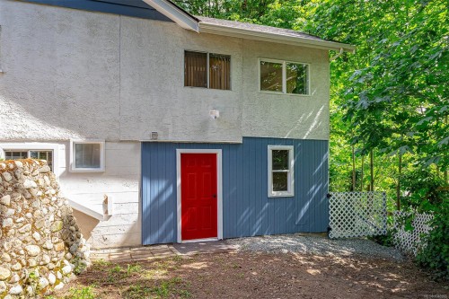 3056 Gibbins Rd, Duncan, BC 