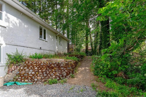 3056 Gibbins Rd, Duncan, BC 
