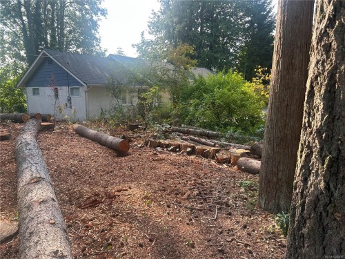 3056 Gibbins Rd, Duncan, BC 