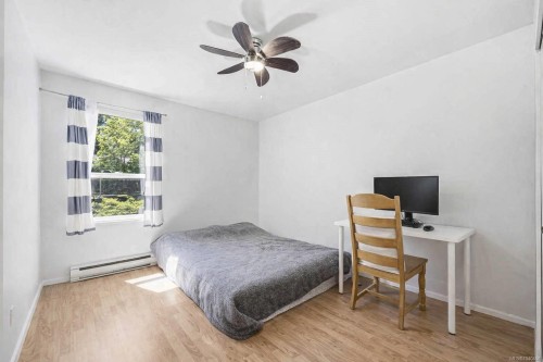 #4-1535 Dingwall Rd, Courtenay, BC 