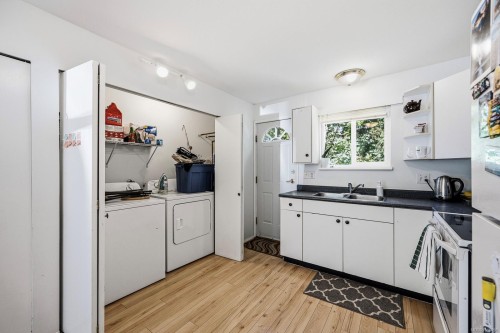 #4-1535 Dingwall Rd, Courtenay, BC 
