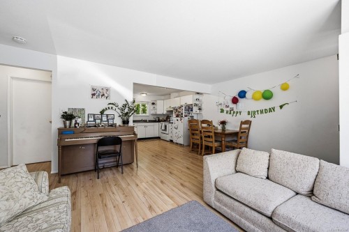 #4-1535 Dingwall Rd, Courtenay, BC 