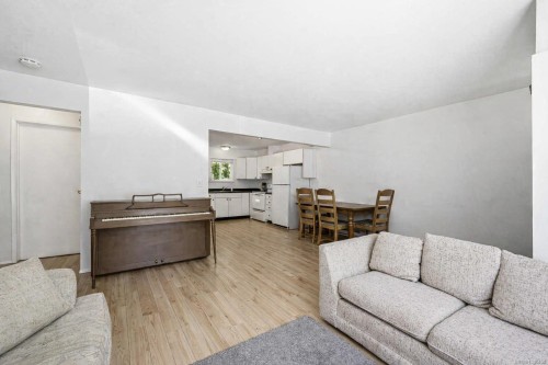 #4-1535 Dingwall Rd, Courtenay, BC 