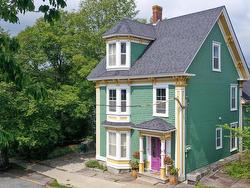 16 John Street Shelburne, NS B0T 1W0