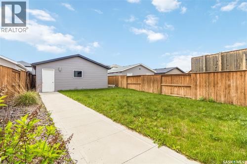 527 Kloppenburg Crescent, Saskatoon, SK 