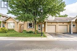 94 GREENTRAIL DRIVE  Hamilton (Twenty Place), ON L0R 1W0