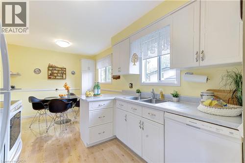 2020 Coral Crescent, Burlington, ON 