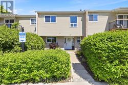 2 - 669 OSGOODE DRIVE  London South (South Y), ON N6E 2C7