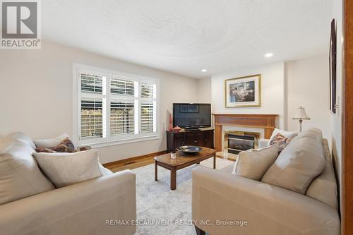 11 Gabriele Court, Hamilton, ON 