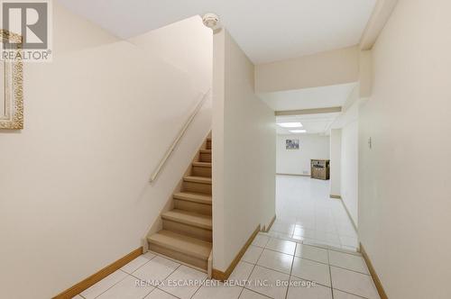 11 Gabriele Court, Hamilton, ON 