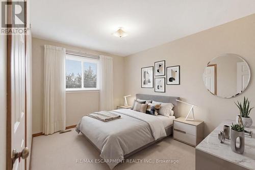 VIRTUALLY STAGED - 11 Gabriele Court, Hamilton, ON 