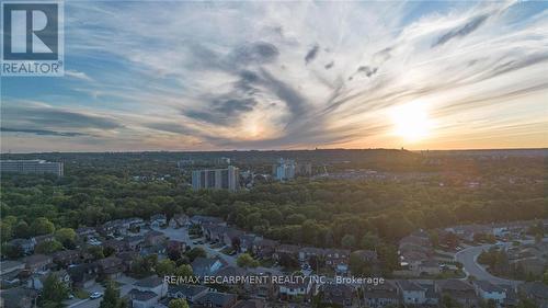 11 Gabriele Court, Hamilton, ON 