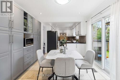 Showcase Pantry Closet - 2014 Golden Briar Trail, Oakville, ON 
