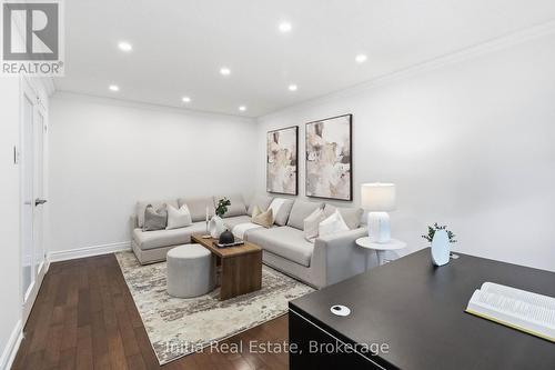 Living Room - 2014 Golden Briar Trail, Oakville, ON 