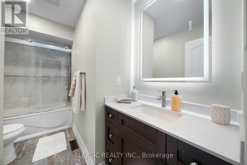 33 Hillpath Crescent, Brampton, ON 
