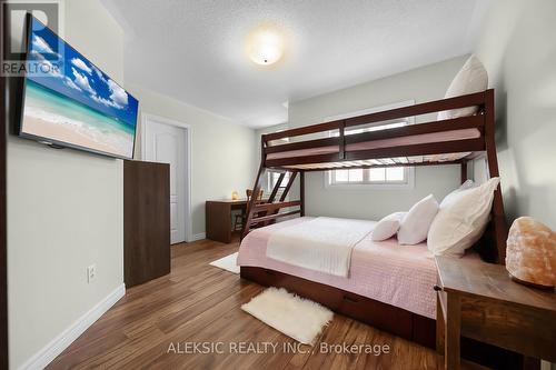 33 Hillpath Crescent, Brampton, ON 