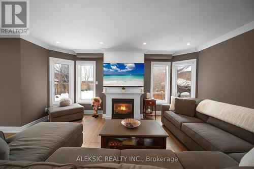 33 Hillpath Crescent, Brampton, ON 