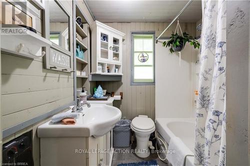 551 East River Road, Brant, ON 