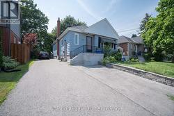 54 WILSON ROAD S Oshawa, ON L1H 6B7