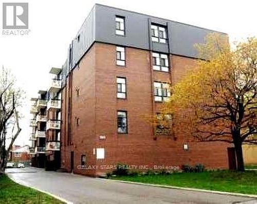 304 - 895 KENNEDY ROAD  Toronto, ON M1K 2E9