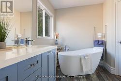 Primary Bedroom Ensuite Bathroom - 