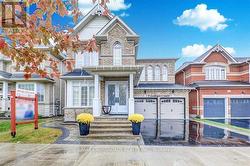9 GEDDINGTON CRESCENT Markham, ON L6B 0G4