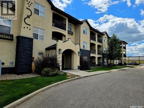 216 211 Ledingham STREET  Saskatoon, SK S7V 0C5