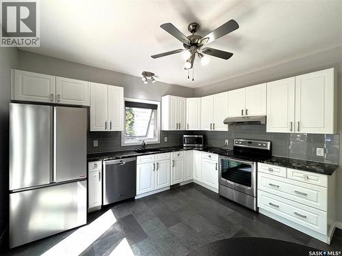 819 5Th Avenue N, Saskatoon, SK 