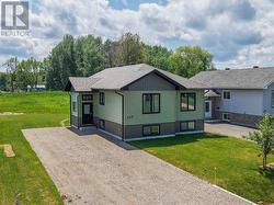 255 East Balfour ST Sault Ste. Marie, ON P6C 1X8