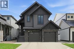 916 Feheregyhazi BOULEVARD Saskatoon, SK S7W 1E1