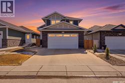 351 Kolynchuk MANOR  Saskatoon, SK S7T 0W3