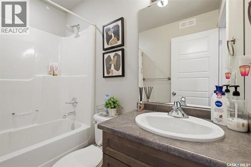 351 Kolynchuk Manor, Saskatoon, SK 