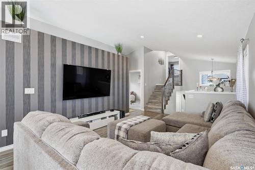 351 Kolynchuk Manor, Saskatoon, SK 