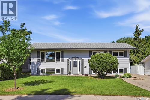 154 Mount Allison Crescent, Saskatoon, SK 