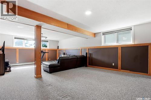 154 Mount Allison Crescent, Saskatoon, SK 