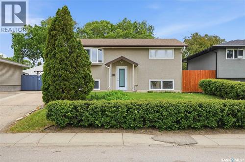1223 Warner STREET  Moose Jaw, SK S6H 6G9