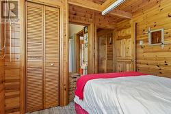 Bedroom 2 Built-in closet - 