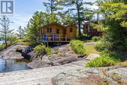 Pine Bunkie - 