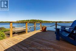 Pine Bunkie Deck - 