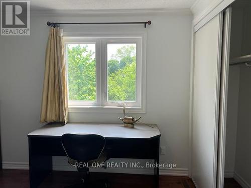 2 GRITTANI LANE , Toronto, Ontario M1S 5B7 5