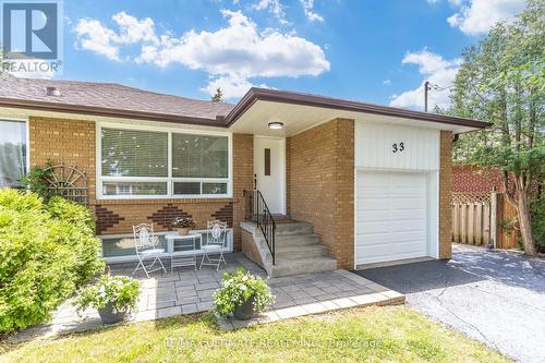 33 KING RICHARD COURT  Markham, ON L3P 1M2