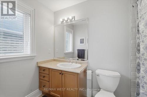 36 Danpatrick Drive, Richmond Hill, ON 