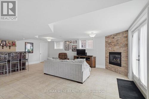 36 Danpatrick Drive, Richmond Hill, ON 