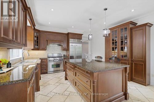 36 Danpatrick Drive, Richmond Hill, ON 