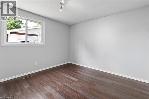 Upper level primary bedroom - 96 Pathfinder Crescent, Kitchener, ON 