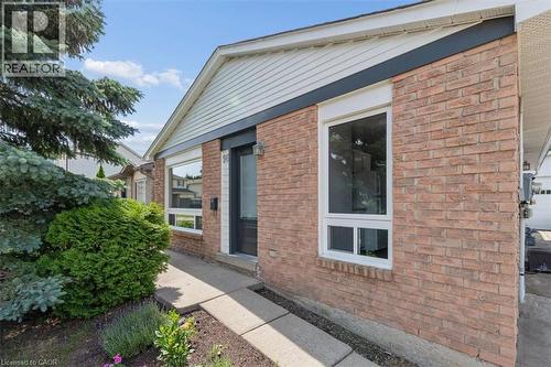 Front entrance - 96 Pathfinder Crescent, Kitchener, ON 