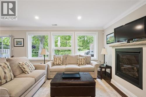 32 Cardinal Mindszenty Boulevard, Hamilton, ON 